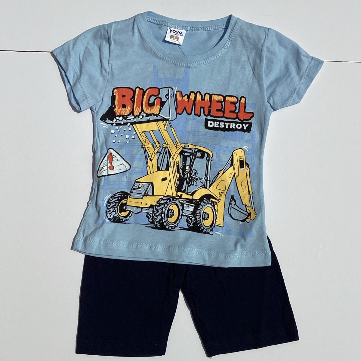 Get ready for hours of outdoor fun with this stylish 2-piece Blue Big Wheel Digger Short Set! With durable construction and a design that kids love, this set is perfect for playtime adventures.