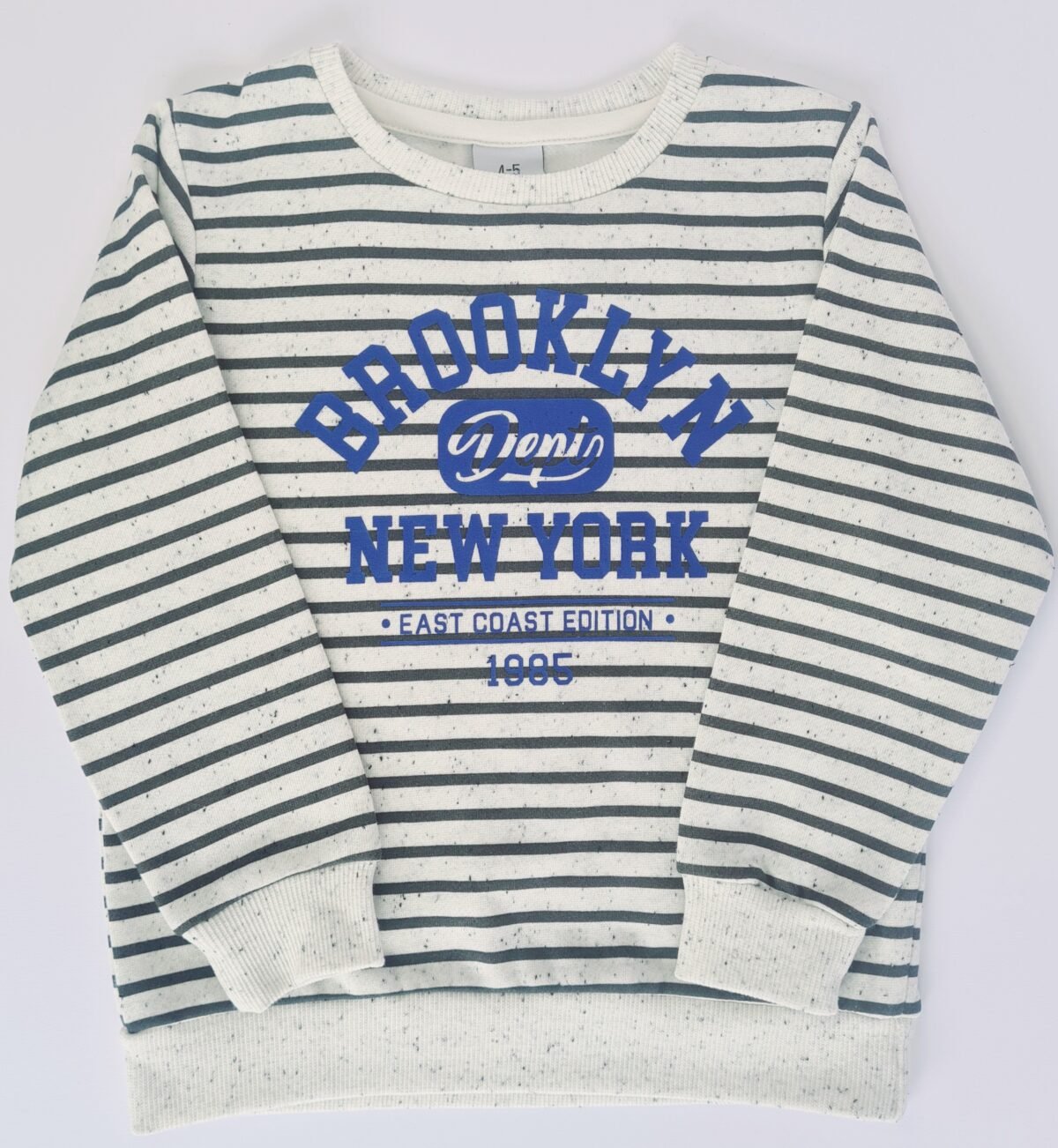 Stay cozy and stylish with our Brooklyn New York Sweatshirt. Featuring a trendy Brooklyn-themed design, this sweatshirt is the perfect combination of comfort and style for any occasion.